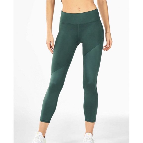Fabletics Mid-Rise Ultracool Shine 7/8 Cropped Leggings Green Size M ? EUC - Picture 1 of 11